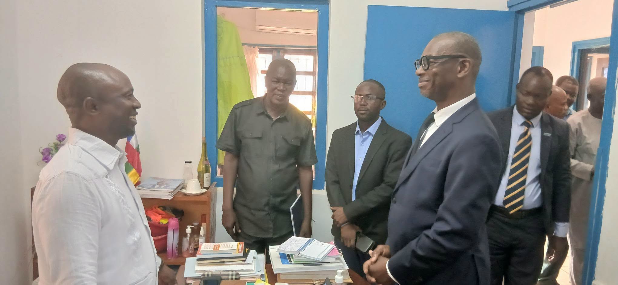 Visite de travail du Ministre Roger ANDJALANDJI